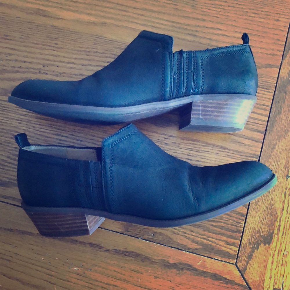 Franco Sarto low booties